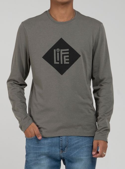 T-SHIRT-MANGA-LARGA-CON-ESTAMPA