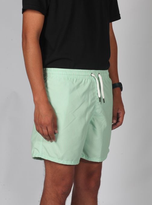 SHORT-DE-BAÑO-RAYADO