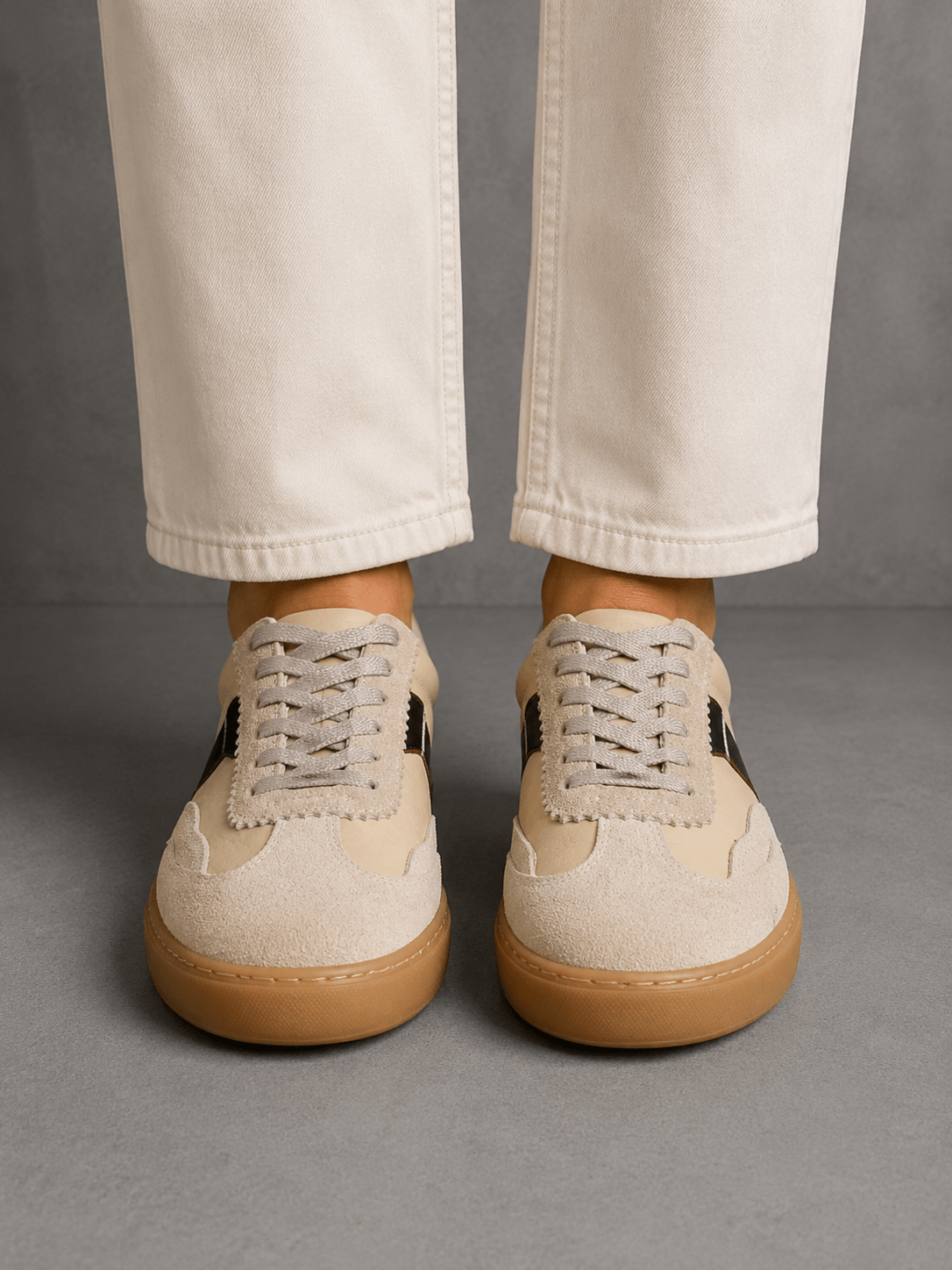 Zapatilla Aura Beige Mujer — imagen 2