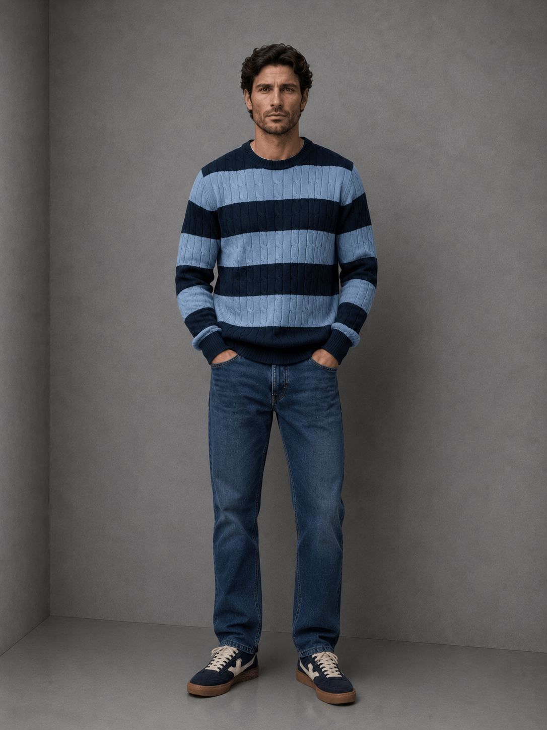 Sweater Modelo Cuello Redondo C/ Ochos Celeste Marino C/Raya Celeste Hombre