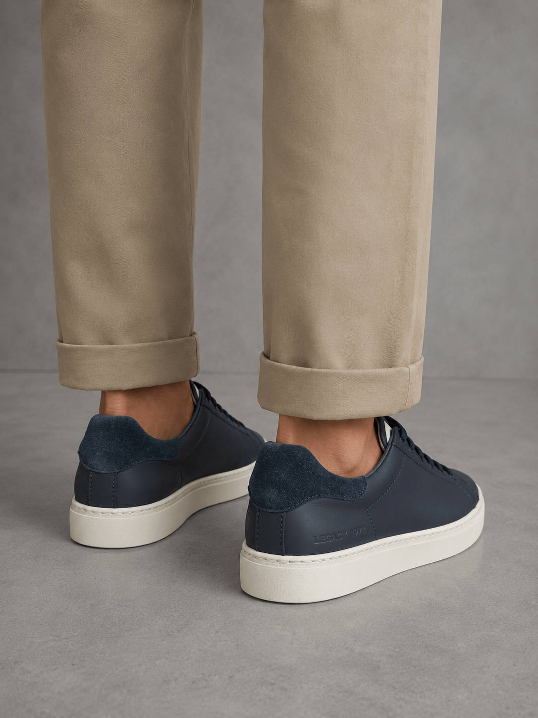 Zapatilla Clásica Cuero Azul Hombre — imagen 3
