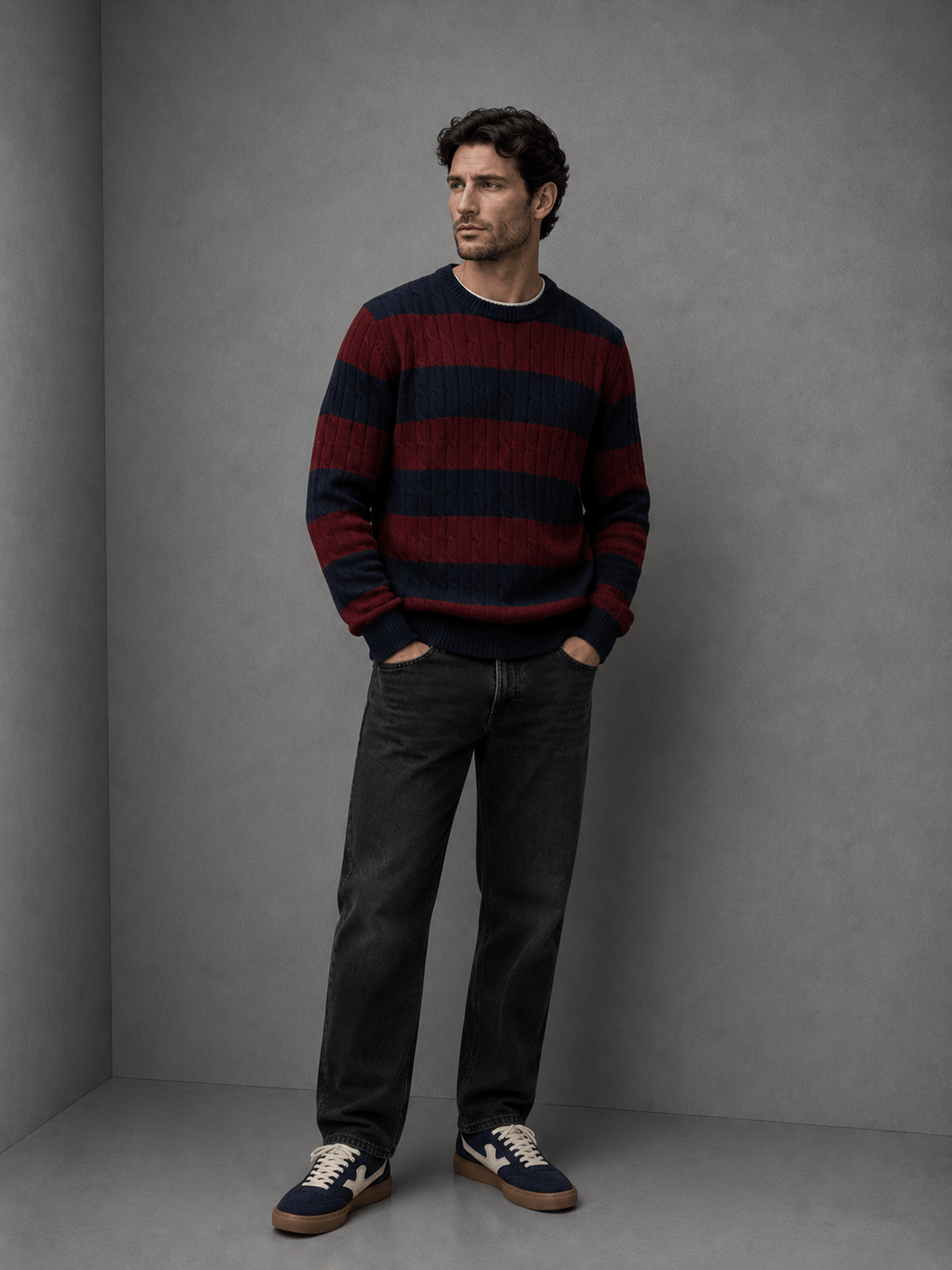 Sweater Modelo Cuello Redondo C/ Ochos Celeste Marino C/Raya Bordo Hombre